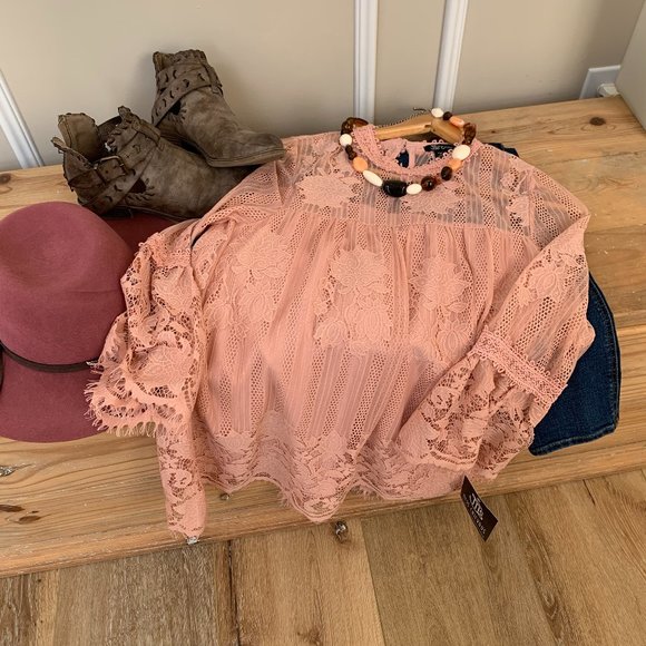 Pink Lace Blouse Miss Chevious Brand - Picture 3 of 6